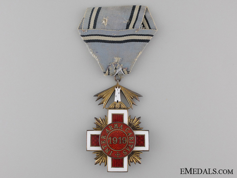 Order of the Estonian Red Cross, V Class Cross Reverse
