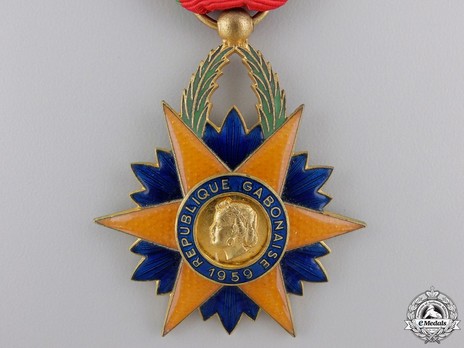 Order of the Equatorial Star, Knight Obverse