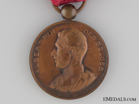 Bronze Medal (with "A" clasp) Obverse