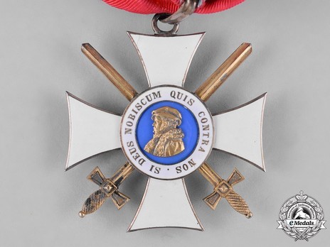 Order of Philip the Magnanimous, Type II, Commander with Swords (in silver gilt) Obverse