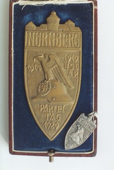 Nuremberg Party Rally Plaque, in Bronze Obverse with Miniature