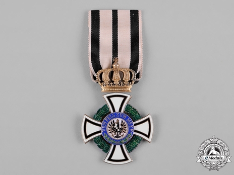 Royal House Order of Hohenzollern, Civil Division, Knight (in silver gilt) Obverse
