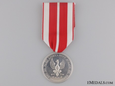 Commemorative Medal for Volunteers in Silver Obverse