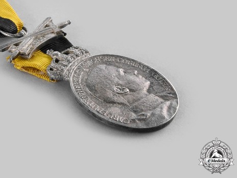 Duke Carl Eduard Medal, Type II, Military Division Obverse