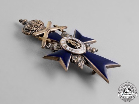 Order of Military Merit, Military Division, Officer Cross (in silver gilt) Obverse