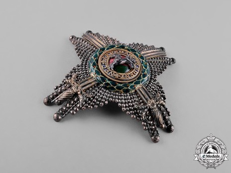 Royal Guelphic Order, Commander Breast Star with Swords (in gold) Obverse