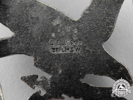Radio Operator & Air Gunner Badge, by C. E. Juncker (in aluminum) Detail