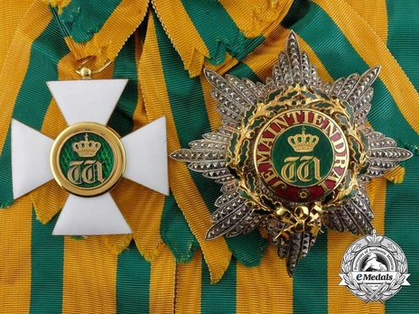 Order of the Oak Crown, Grand Cross (in Gold) Set