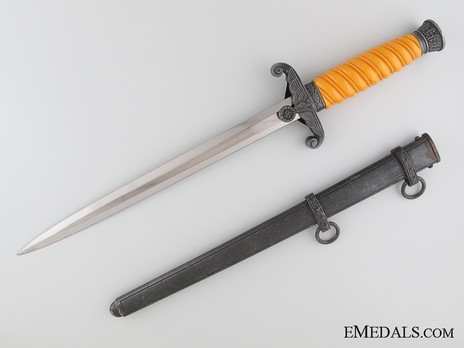 German Army ASSO-made Officer’s Dagger Obverse with Scabbard