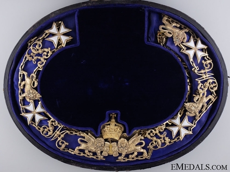 Collar Obverse in Case of Issue