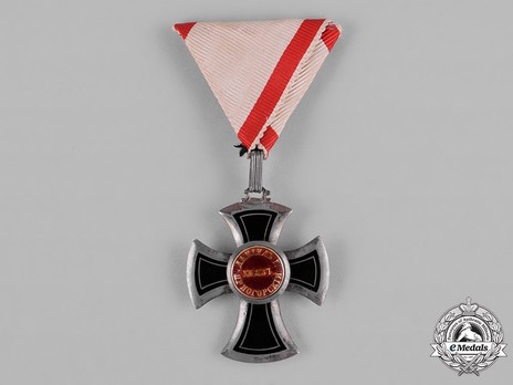 Order of Danilo I (Merit for the Independence), Type III, IV Class Obverse
