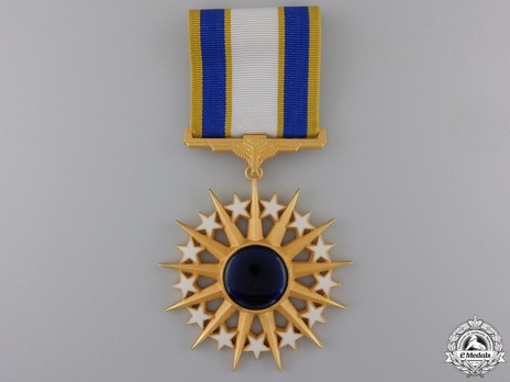 Air Force Distinguished Service Medal Obverse with Ribbon