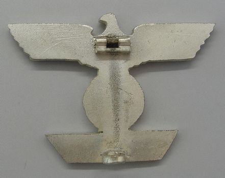 Clasp to the Iron Cross I Class, Type II, by H. Wernstein (L/17) Reverse