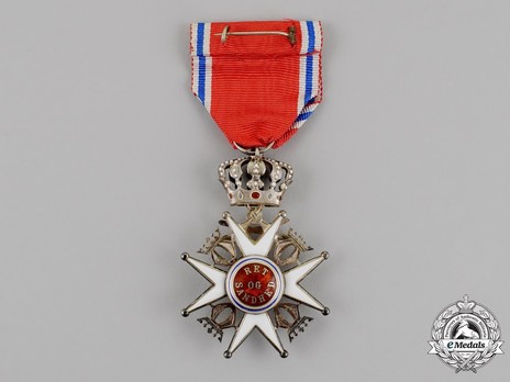 Order of St. Olav, Knight II Class, Military Division Reverse