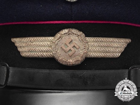 Luftwaffe Lower Ranked Civilians Fire Brigades Visor Cap Insignia Detail
