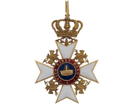 Civil Division, Commander Cross (in silver gilt) Obverse