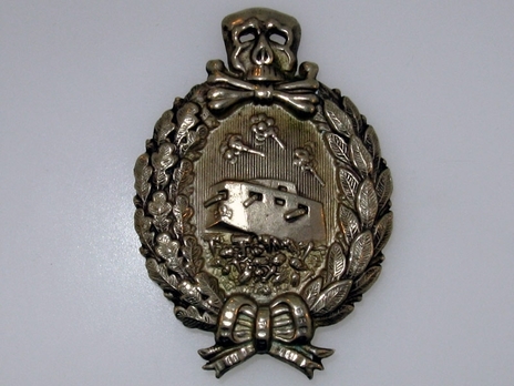 Tank Crew Commemorative Badge (in tombac) Obverse