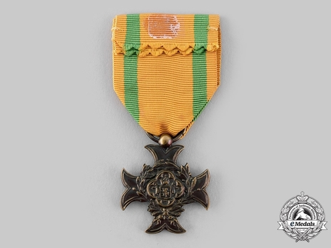 Service Cross for Military Personnel, III Class Cross (for Non-Commissioned Officers and Soldiers, for 10 Years, 1882-) Reverse