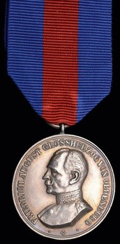 Medal for Loyal Service within Labour Obverse