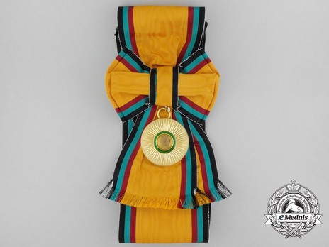 Order of the Golden Heart of Kenya, II Class Elder Badge Obverse