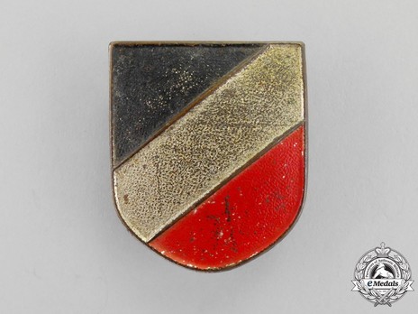 Luftwaffe Tri-Colour Shield Decal Obverse