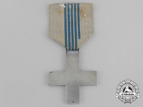 Cross of Merit for Opera Nazionale Balilla (Young Italians), for Girls Obverse