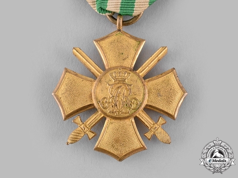 Cross of General Honour, Military Division Obverse