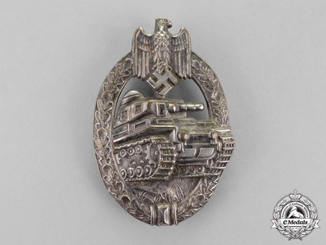 Panzer Assault Badge, in Silver, by A. Scholze Obverse