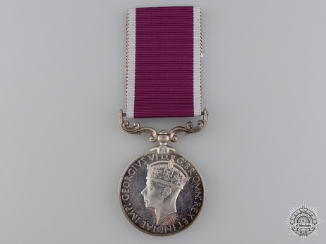 Silver Medal (1937-1947) Obverse