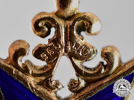 Order of Military Merit, Civil Division, III Class Cross (in silver gilt) Detail