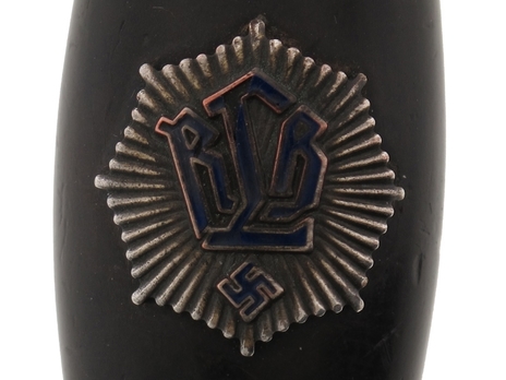 RLB 1st Pattern Lower Ranks Dagger Emblem Detail