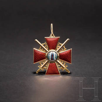 Order of St.Anne, Type II, Military Division, I Class Cross in Gold by Eduard, c. 1910