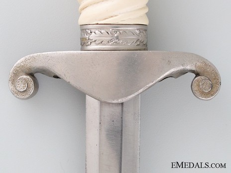 German Army Unmarked White Grip Officer’s Dagger Reverse Crossguard Detail