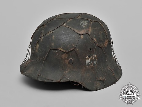 German Army Steel Helmet M42 (Camouflage Chicken-Wire version) Profile