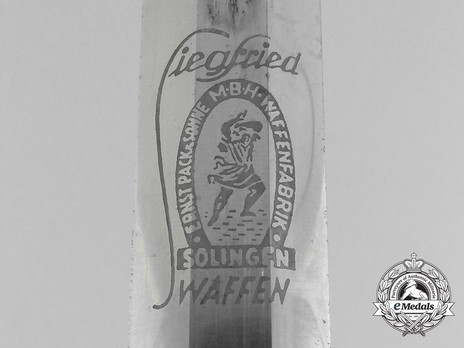 German Army Ernst Pack & Söhne-made Individualised Officer’s Dagger Maker Mark