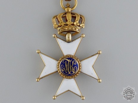 Military Order of Max Joseph, Knight's Cross (in gold) Obverse