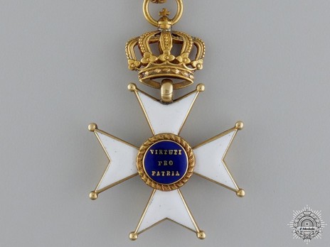 Military Order of Max Joseph, Knight's Cross (in gold) Reverse