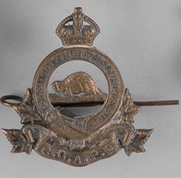 Royal Canadian Army Pay Corps Other Ranks Cap Badge Obverse