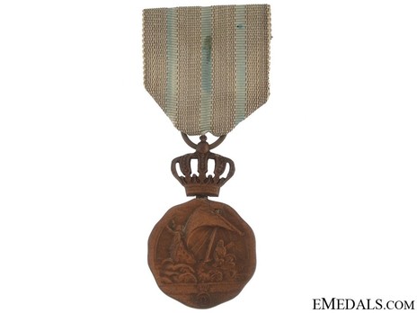 Medal of Maritime Virtue, Type I, Civil Division, III Class (with crown) Obverse
