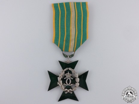 Order of Agricultural Merit, Type I, Knight's Cross Obverse
