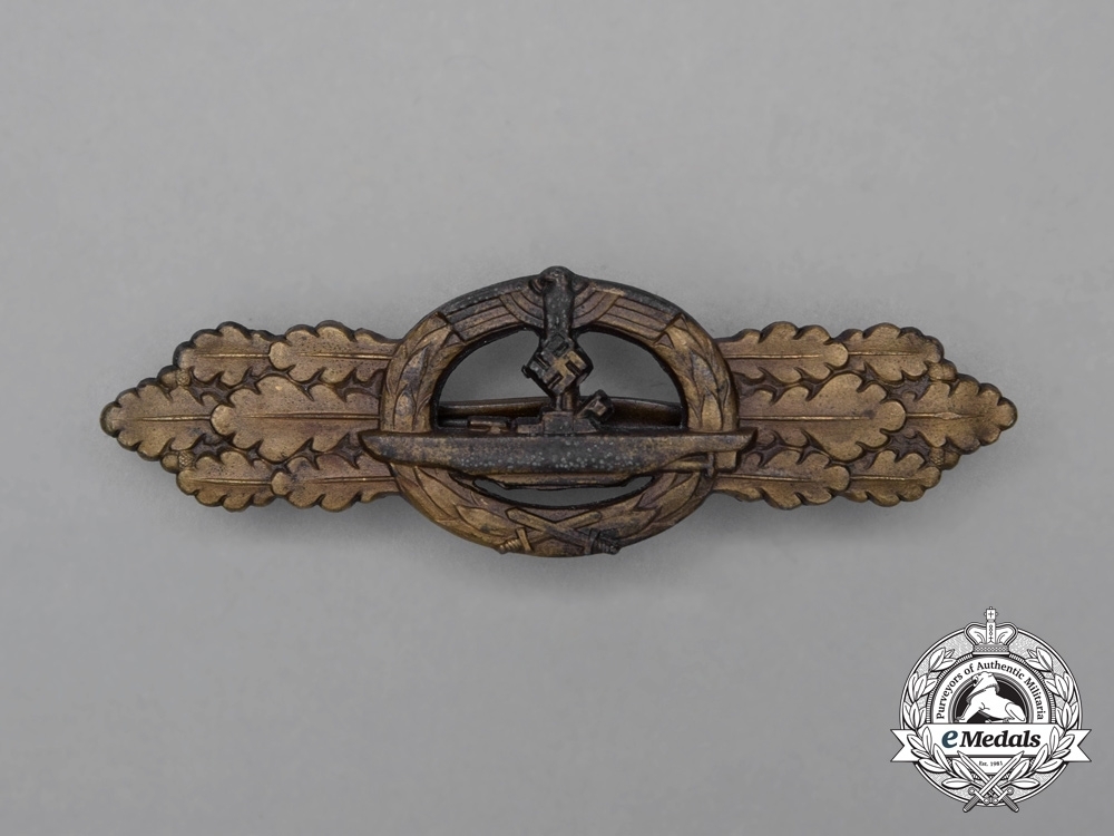 Awards & Medals: U-Boat Front Clasp in Silver