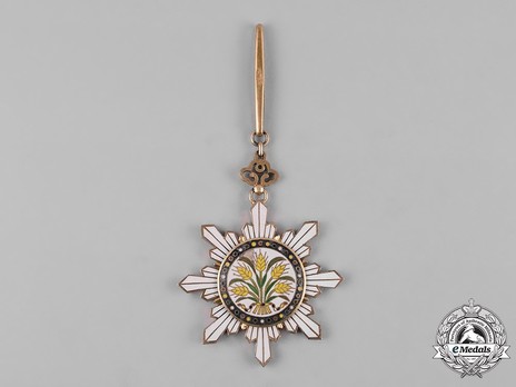 Order of the Golden Grain, II Class Sash Badge Obverse