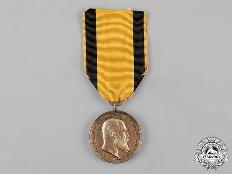 Military Merit Medal, Type V, in Gold (in bronze gilt) Obverse