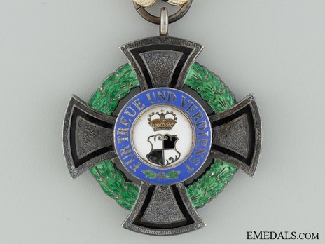 House Order of Hohenzollern, Type II, Civil Division, III Class Honour Cross Obverse