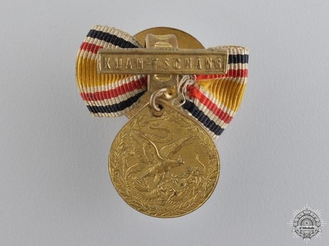 Miniature China Commemorative Medal, for Combatants (with one clasp) Obverse