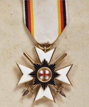 Order of Merit, Military Division, III Class Cross Obverse