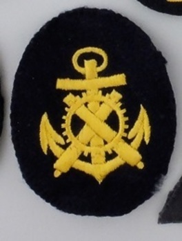 Kriegsmarine Maat Artillery Mechanic Insignia (embroidered) Obverse