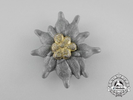 German Army Edelweiss Cap Insignia (without stem) Obverse