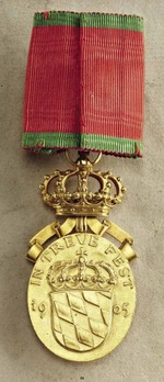Prince Regent Luitpold Medal, Gold Medal (with crown) Reverse