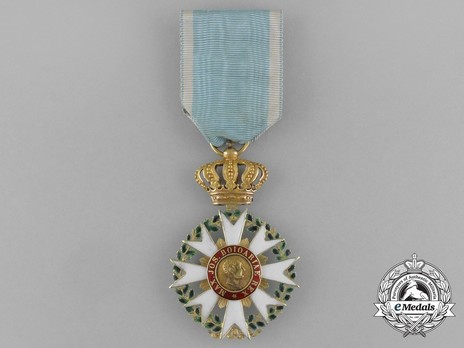 Merit Order of the Bavarian Crown, Knight's Cross (in gold) Obverse
